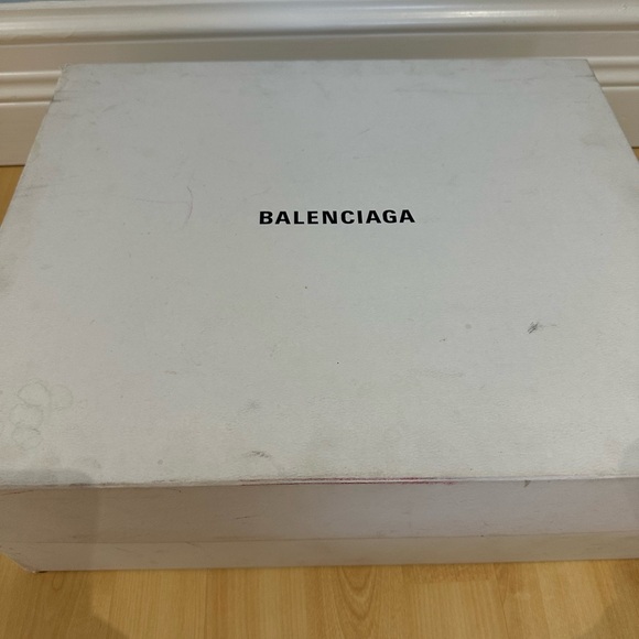 Balenciaga men’s sneakers size 11 - Picture 9 of 11